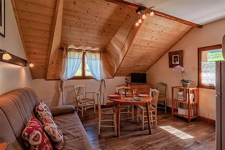 Appartement Les Alisiers à Montclar
